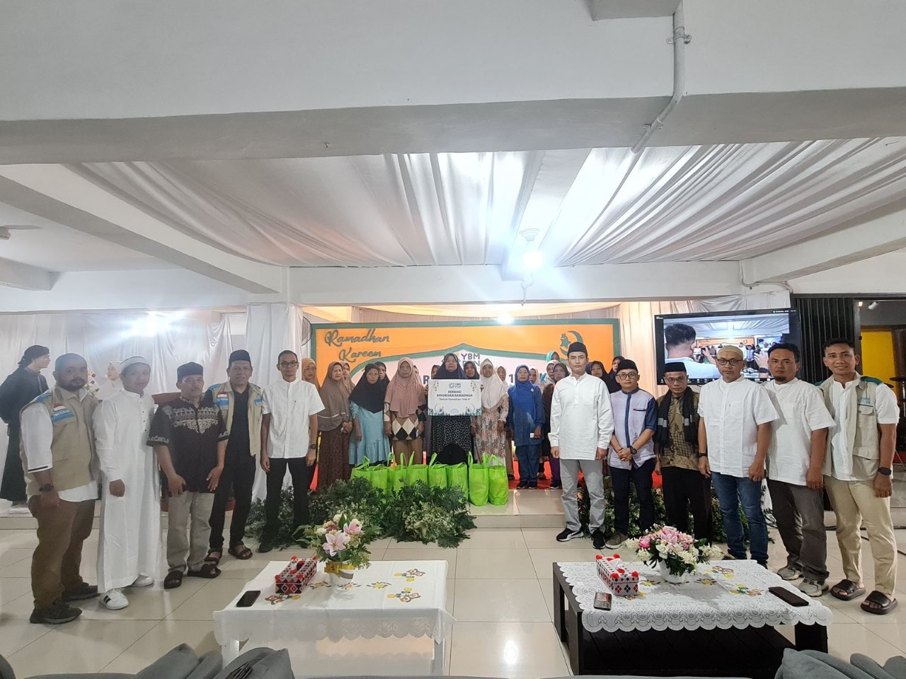 Gelar Safari Ramadhan PLN UPT Pematangsiantar Berikan Bantuan kepada Keluarga Dhuafa